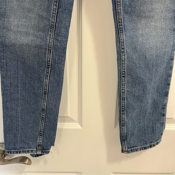 Abercrombie & Fitch The Skinny High Rise Jeans - Picture 3 of 7